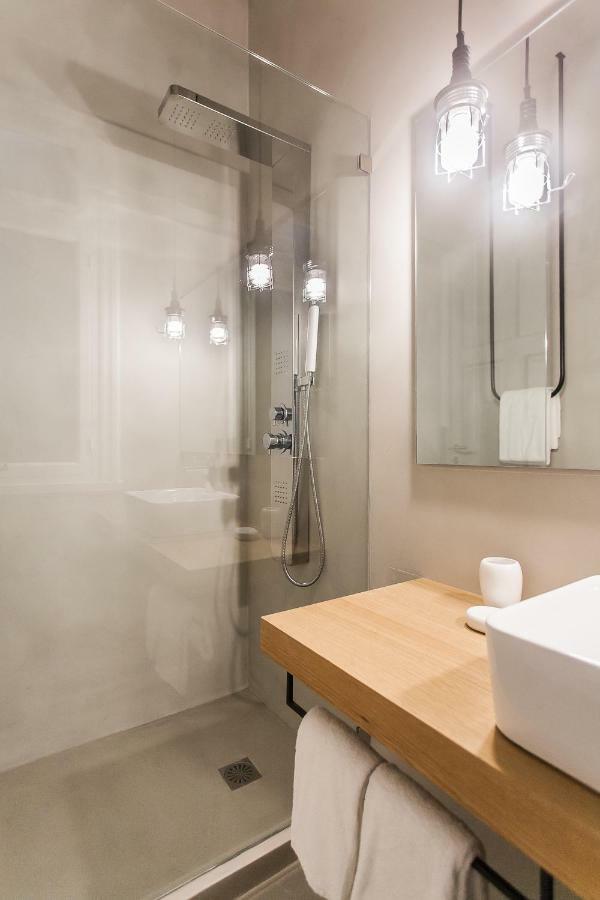 Monastiraki Suites By Livin Urbban أثينا المظهر الخارجي الصورة