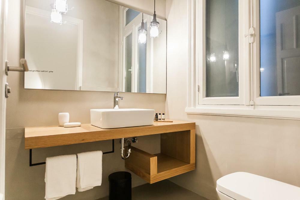 Monastiraki Suites By Livin Urbban أثينا المظهر الخارجي الصورة